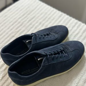 GENUINE AUTHENTIC DANISH DESIGN ECHO FASHION SNEAKERS